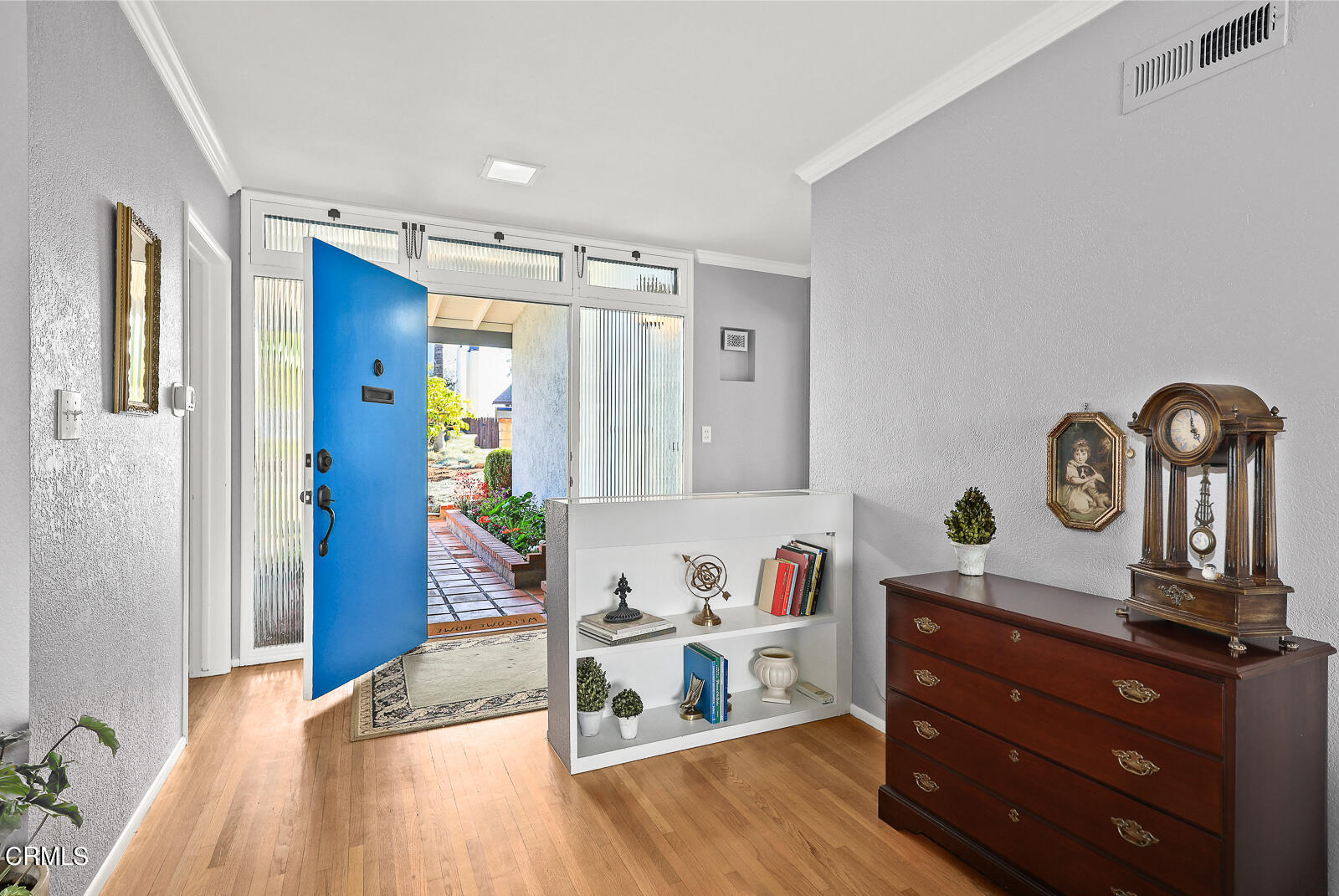 100 Sequoia Drive Pasadena, CA 91105 - Photo 5 of 51 a living room with furniture and a window