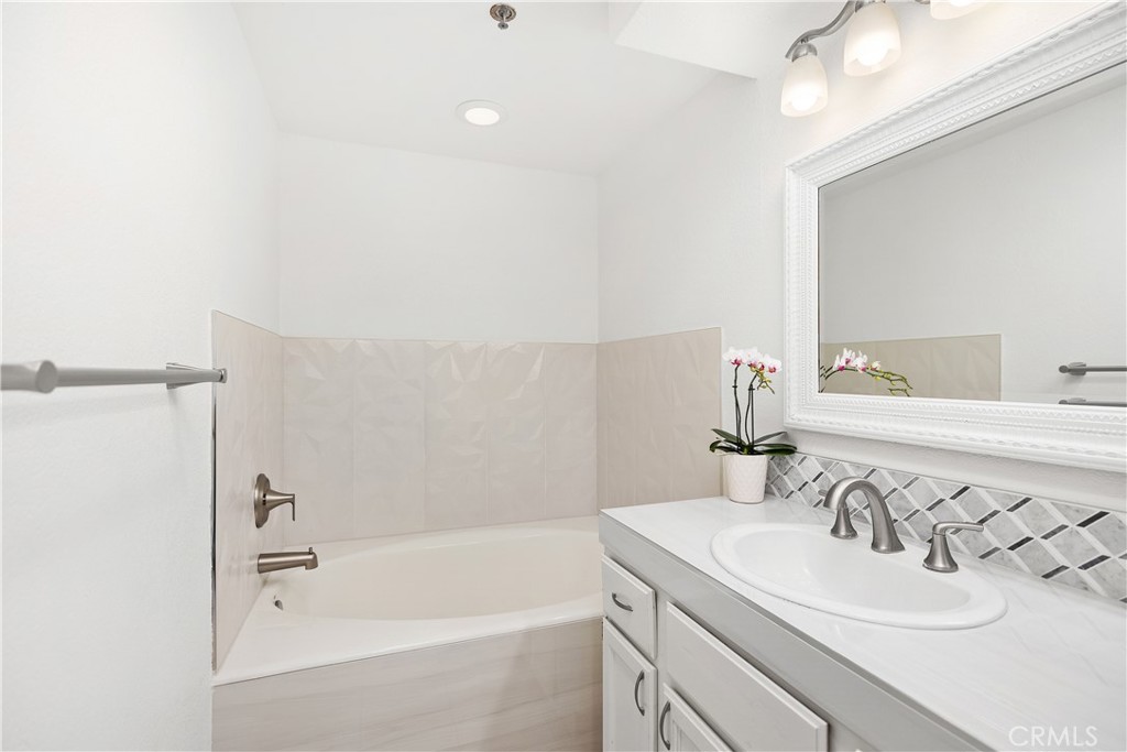 206 Avenida Montalvo, Unit 8 San Clemente, CA 92672 - Photo 28 of 67 remodeled bathroom