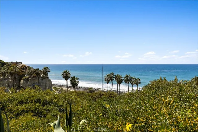 $1,099,000 | 206 Avenida Montalvo, Unit 8, San Clemente, CA 92672