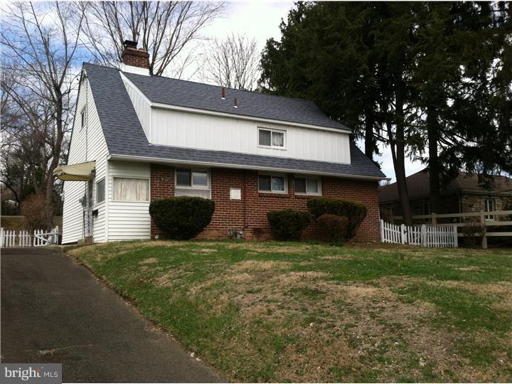 9122 Verree Road Philadelphia, PA 19115 - Photo 1 of 10 Exterior Front