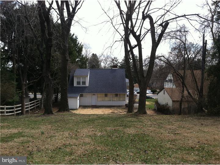 9122 Verree Road Philadelphia, PA 19115 - Photo 3 of 10 Back Yard