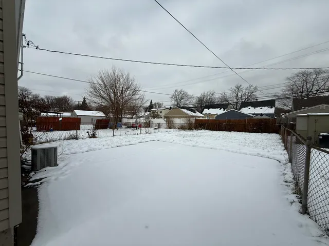 $1,450 | 2328 Detroit Avenue, Lincoln Park, MI 48146