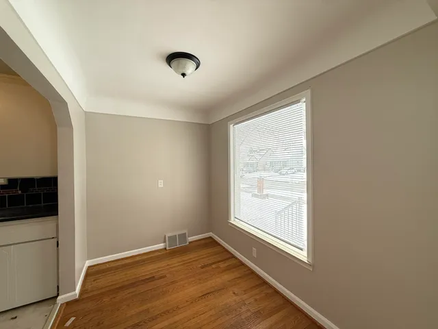 $1,450 | 2328 Detroit Avenue, Lincoln Park, MI 48146