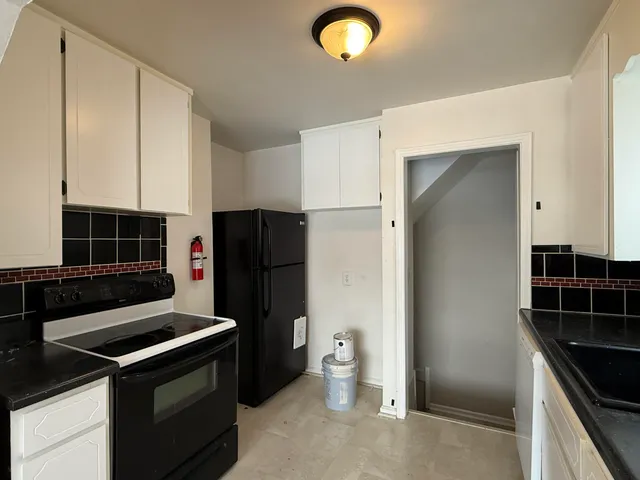 $1,450 | 2328 Detroit Avenue, Lincoln Park, MI 48146