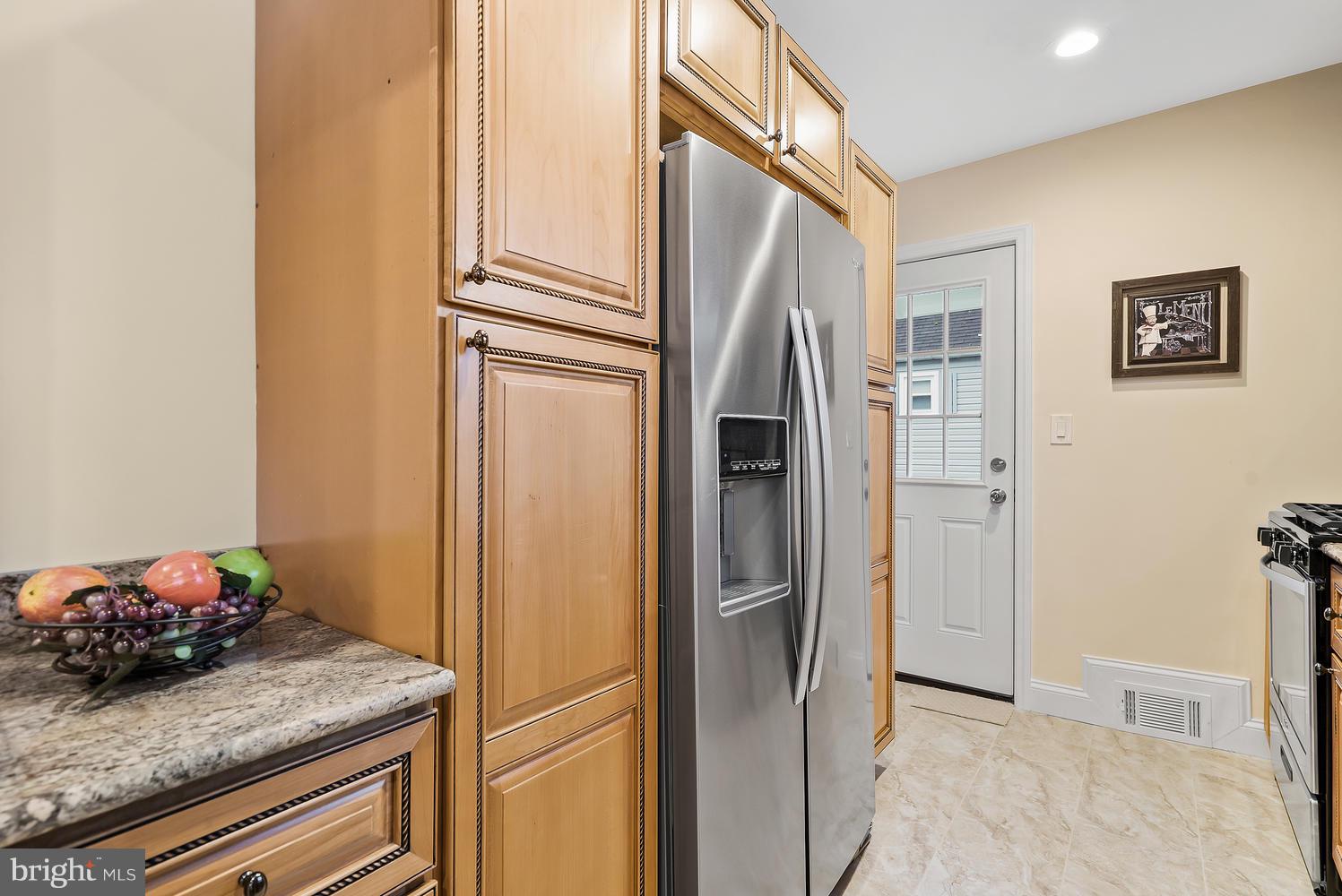 8121 Bon Air Road Baltimore, MD 21234 - Photo 13 of 33 Kitchen