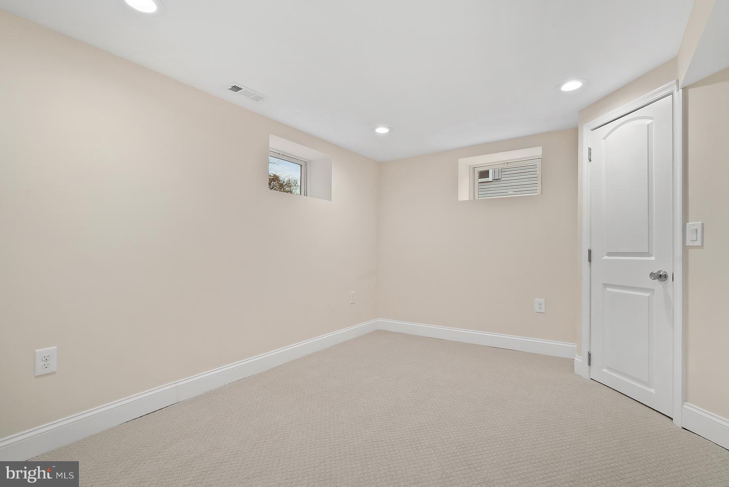 8121 Bon Air Road Baltimore, MD 21234 - Photo 27 of 33 Bed room