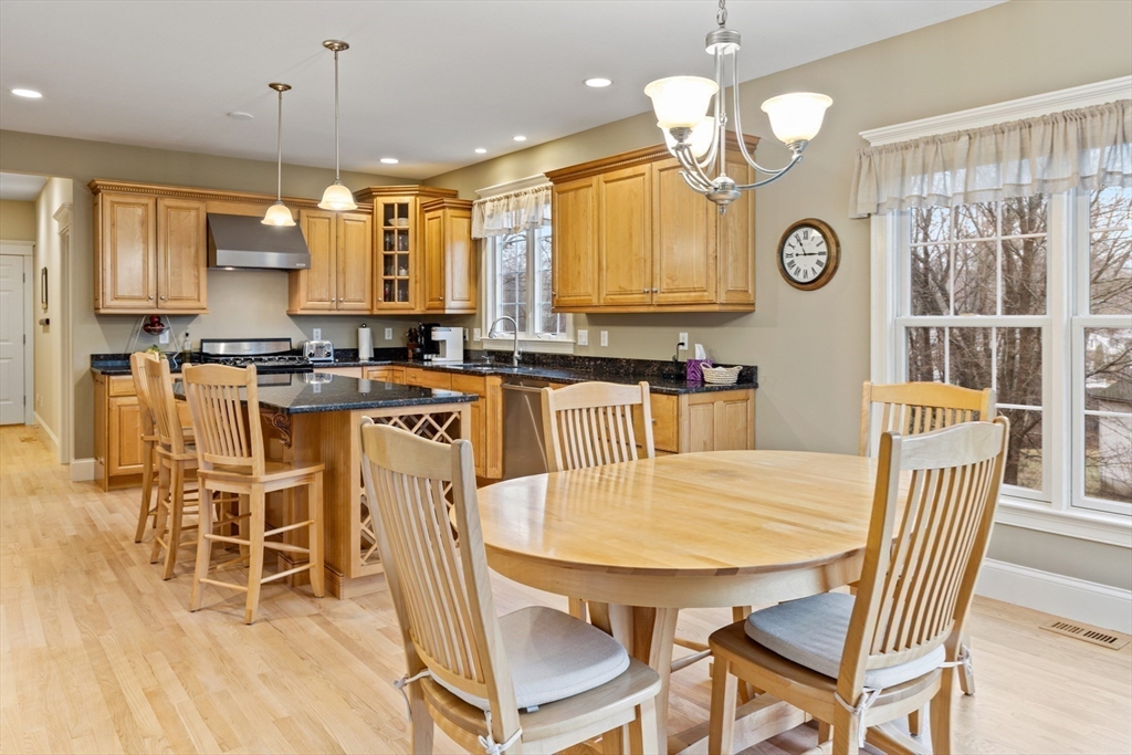 7 Grace Circle Natick, MA 01760 - Photo 15 of 42