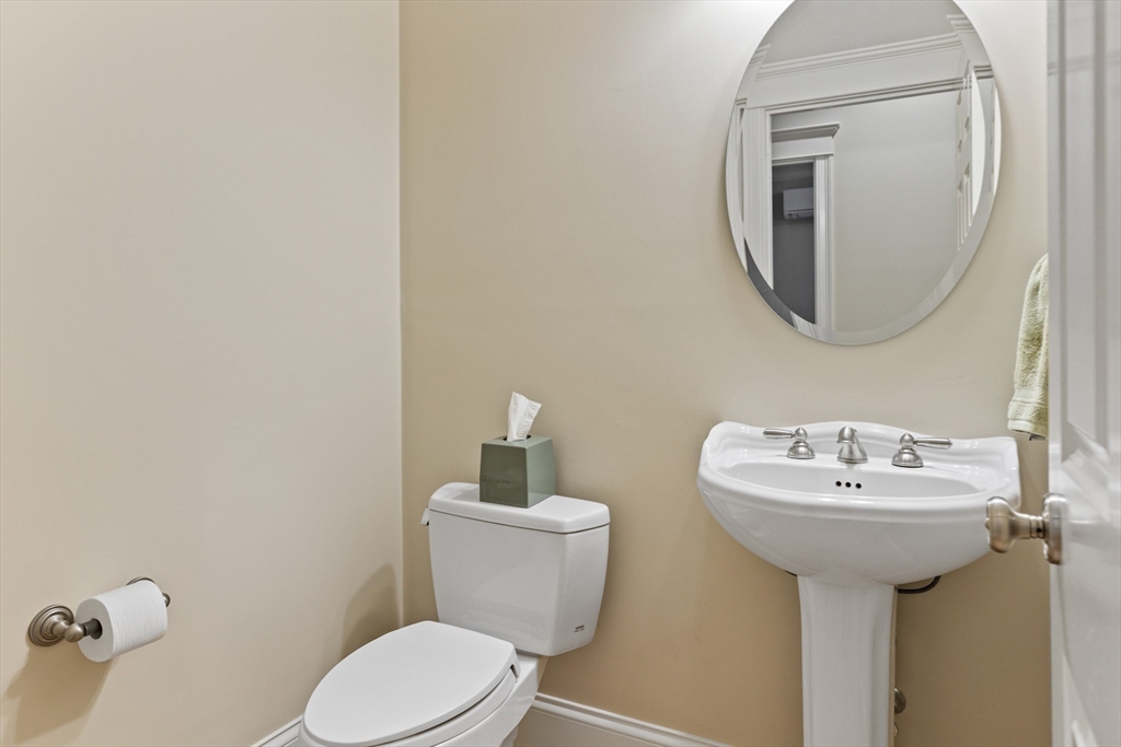 7 Grace Circle Natick, MA 01760 - Photo 20 of 42