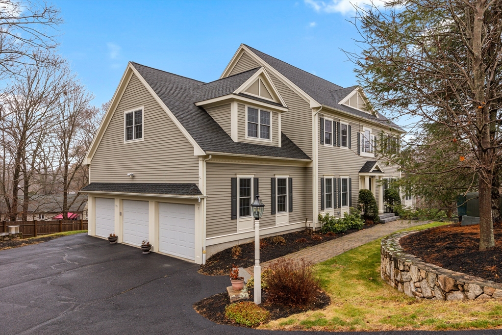 7 Grace Circle Natick, MA 01760 - Photo 2 of 42