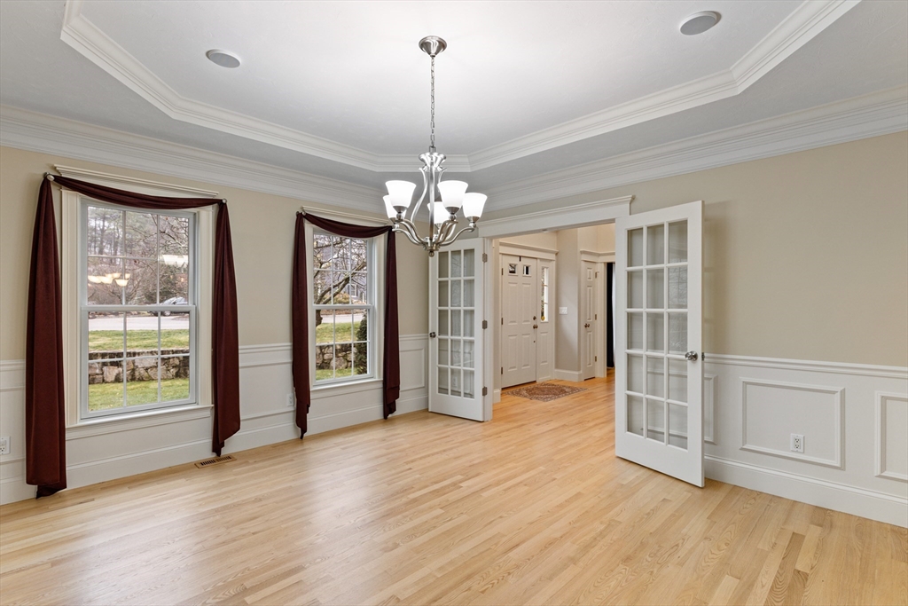 7 Grace Circle Natick, MA 01760 - Photo 10 of 42