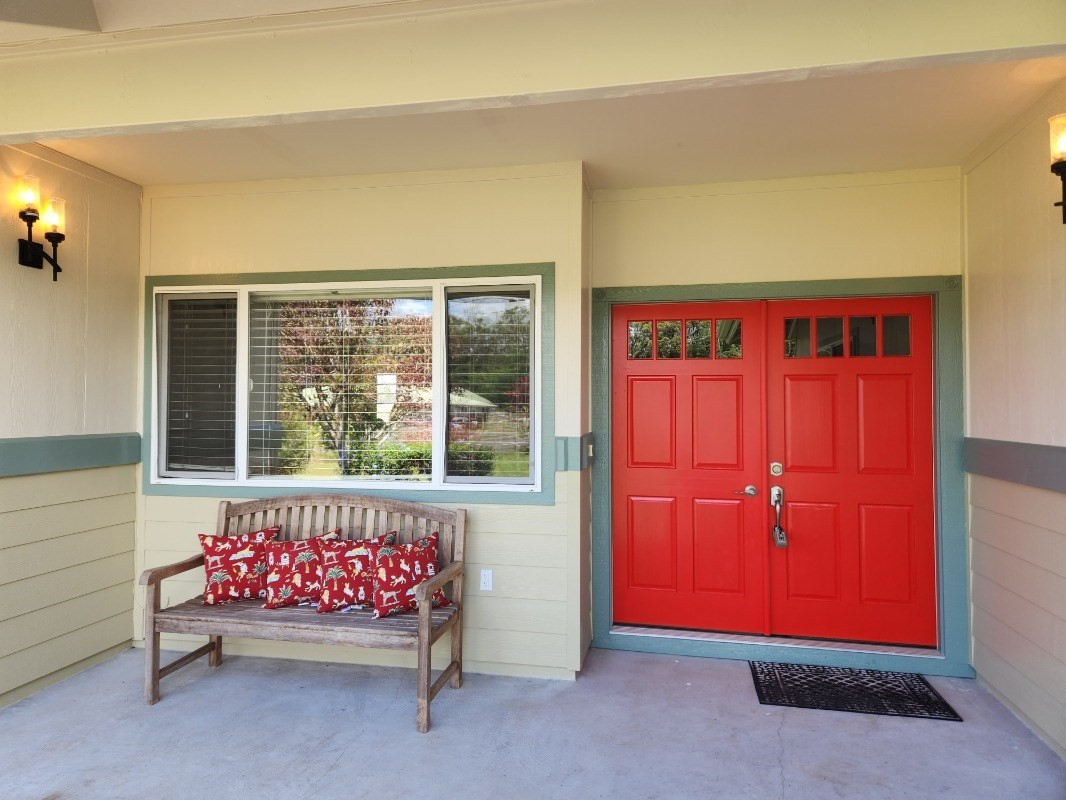 1507 Haleloke Street Hilo, HI 96720 - Photo 3 of 21 a view of front door with a bench