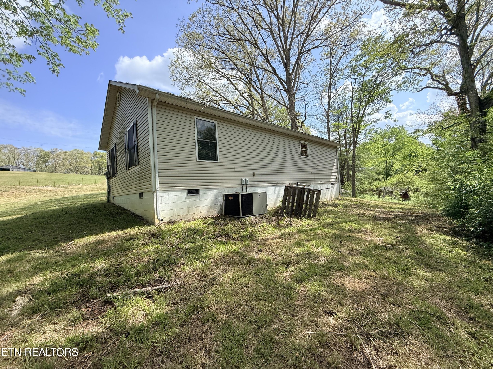 1258 Hensley Road Jamestown, TN 38556 - Photo 32 of 37 Gallery Image 32