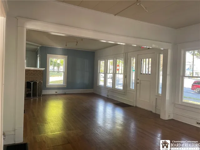 $159,500 | 471 Fairmount Avenue, Ellicott, NY 14701