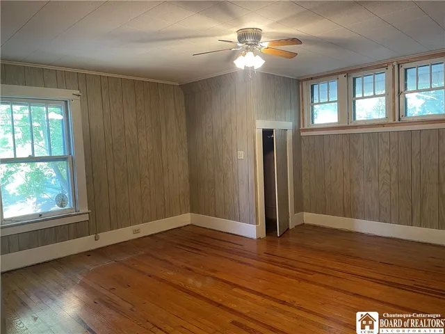 $159,500 | 471 Fairmount Avenue, Ellicott, NY 14701