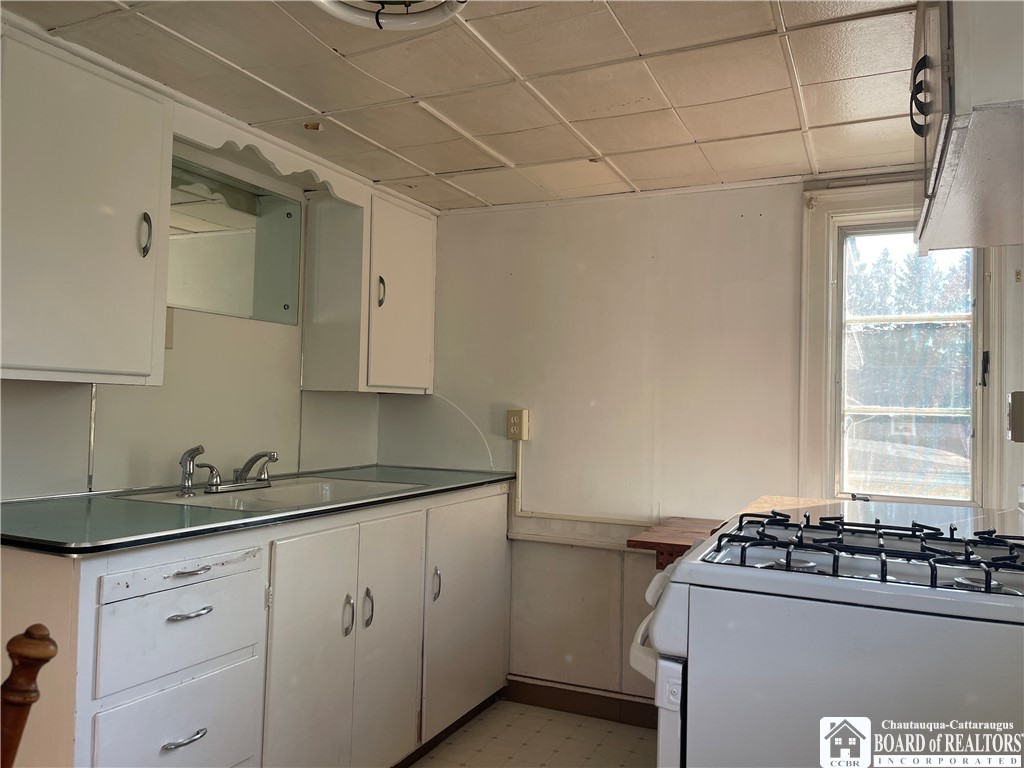 471 Fairmount Avenue Ellicott, NY 14701 - Photo 37 of 50 Second Floor Kitchen