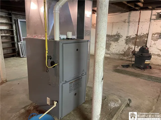 $159,500 | 471 Fairmount Avenue, Ellicott, NY 14701