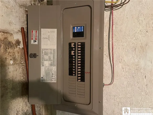 $159,500 | 471 Fairmount Avenue, Ellicott, NY 14701