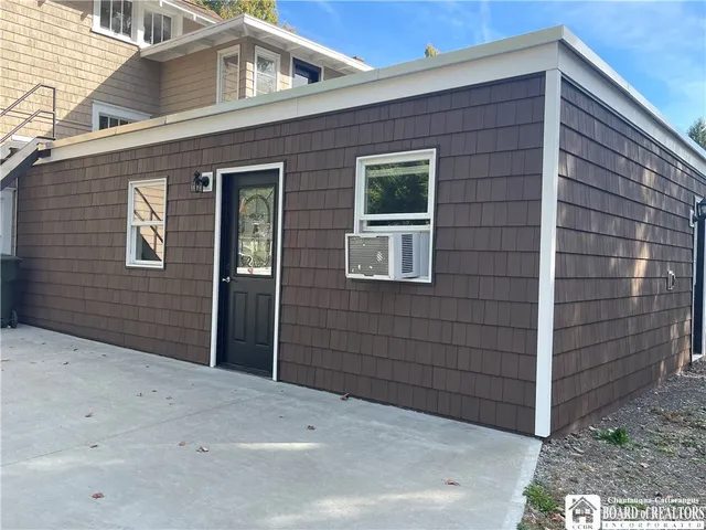 $159,500 | 471 Fairmount Avenue, Ellicott, NY 14701