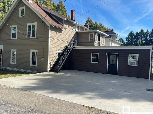 $159,500 | 471 Fairmount Avenue, Ellicott, NY 14701