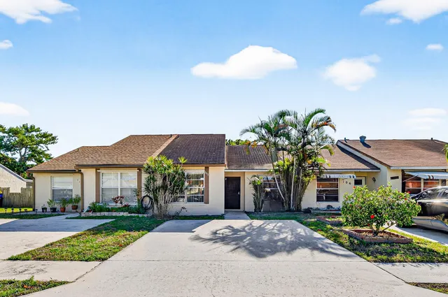 $2,200 | 108 Pinewood Court, Jupiter, FL 33458