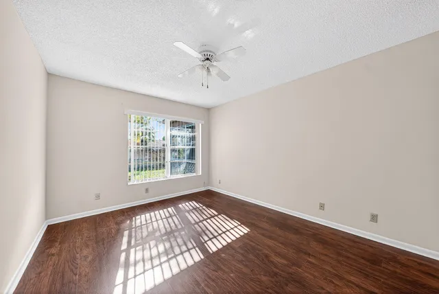 $2,200 | 108 Pinewood Court, Jupiter, FL 33458