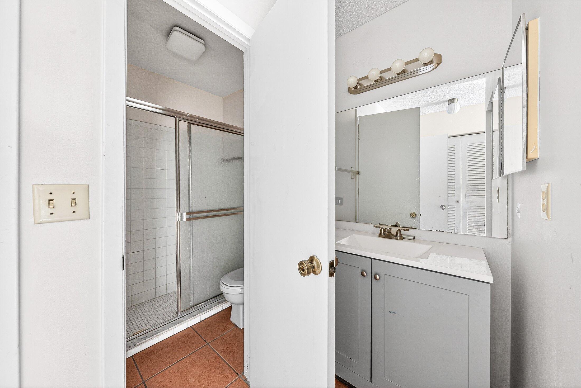 108 Pinewood Court Jupiter, FL 33458 - Photo 17 of 25 Primary