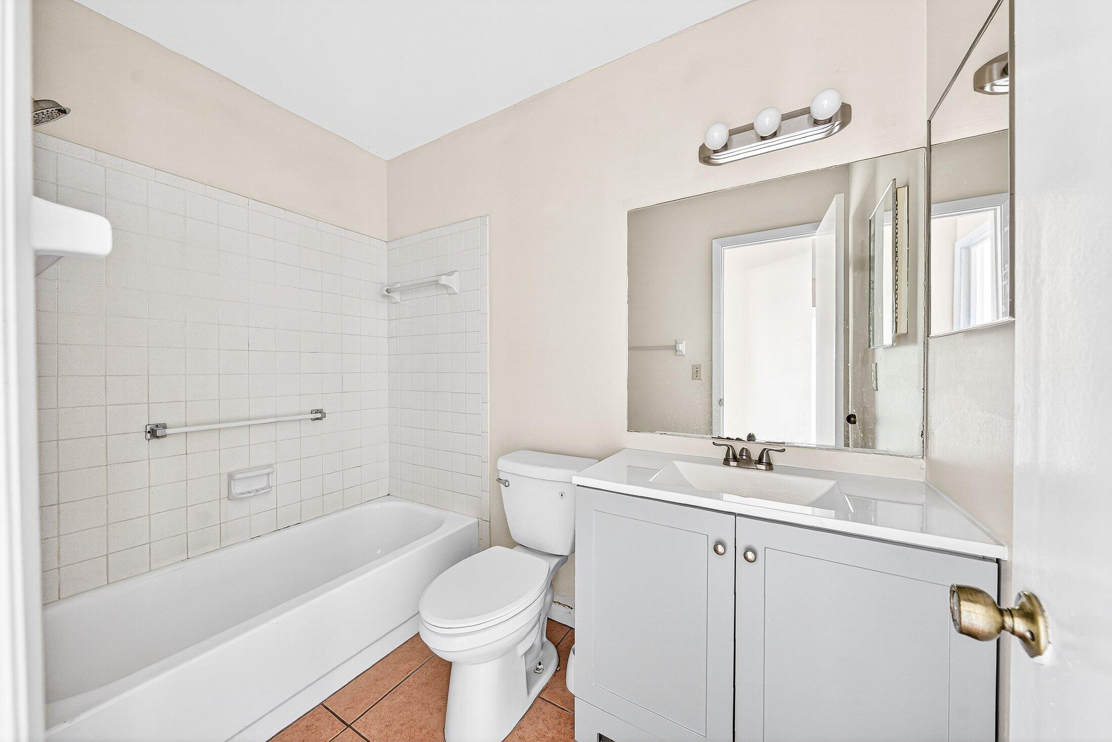 108 Pinewood Court Jupiter, FL 33458 - Photo 20 of 25 Guest