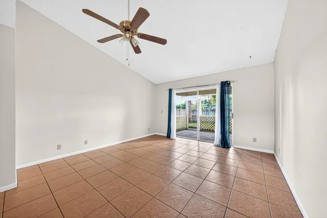 $2,200 | 108 Pinewood Court, Jupiter, FL 33458