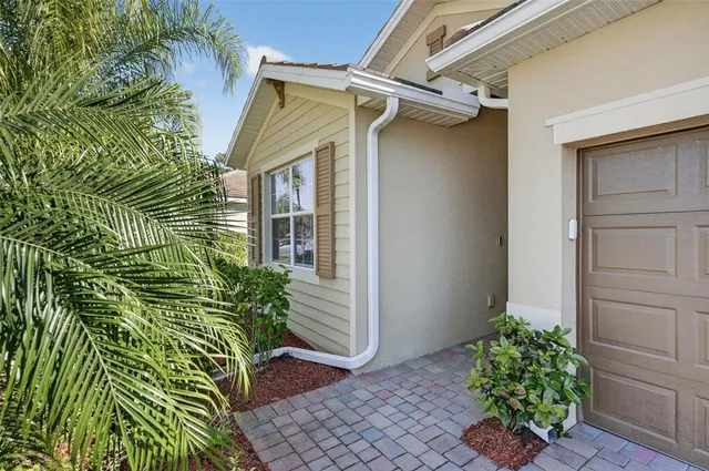 $369,900 | 17364 Walnut Run Drive, Alva, FL 33920