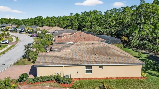 $369,900 | 17364 Walnut Run Drive, Alva, FL 33920