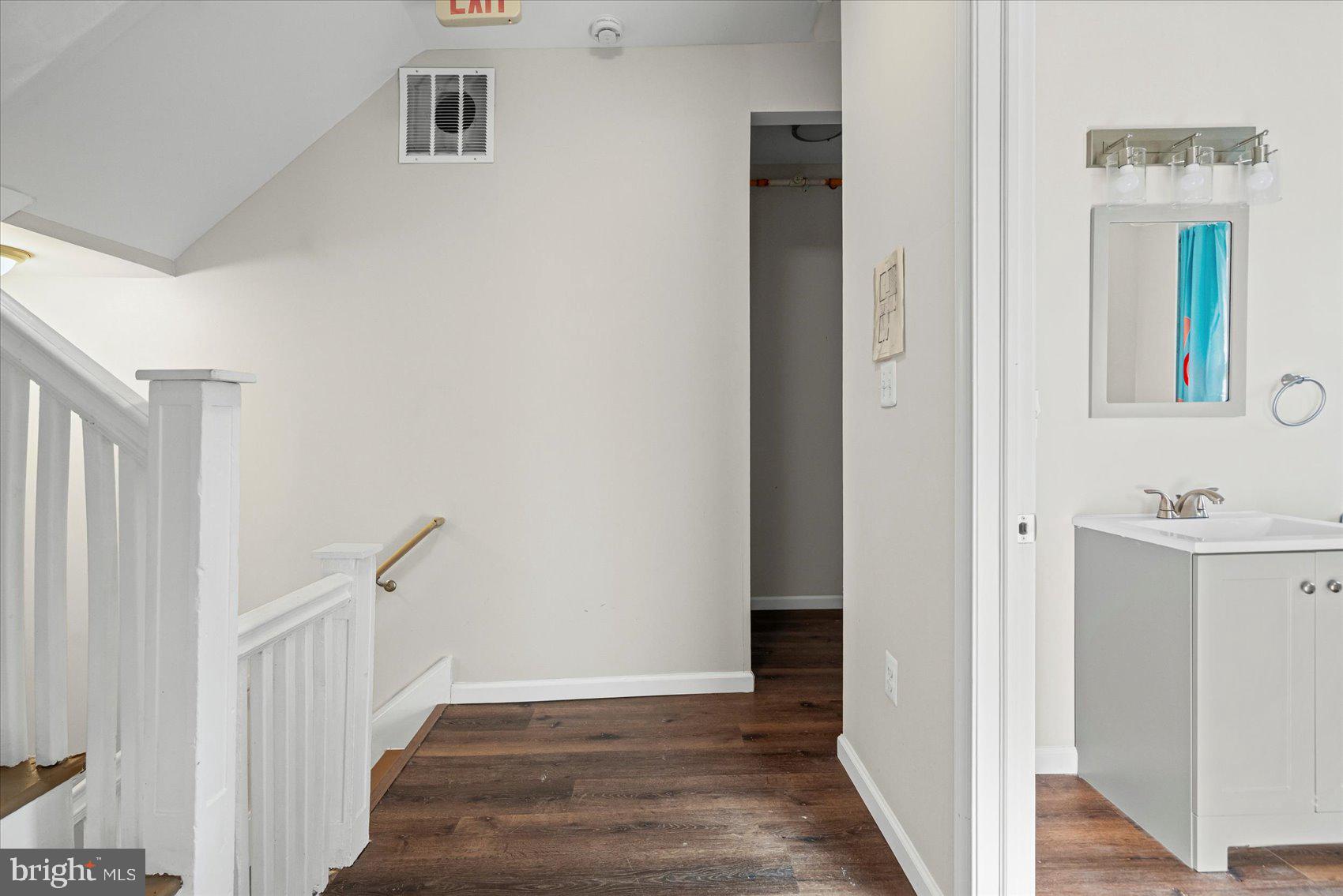 2101 Elsinore Avenue Baltimore, MD 21216 - Photo 16 of 35