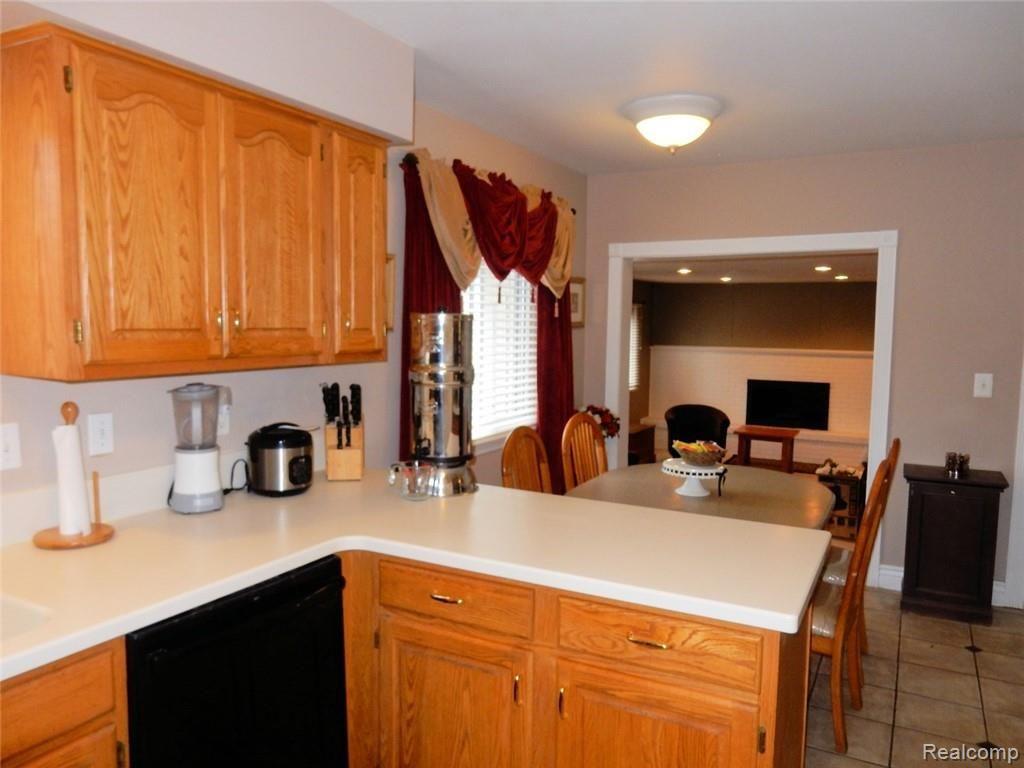183 East Maryknoll Road Rochester Hills, MI 48309 - Photo 13 of 38