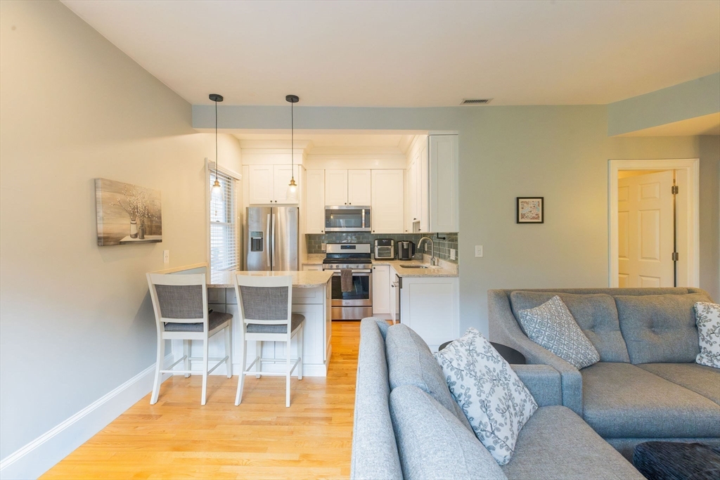 549 East 3rd Street, Unit A2 Boston, MA 02127 - Photo 5 of 27
