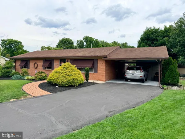 $325,000 | 11917 Comanche Drive, Smithsburg, MD 21783