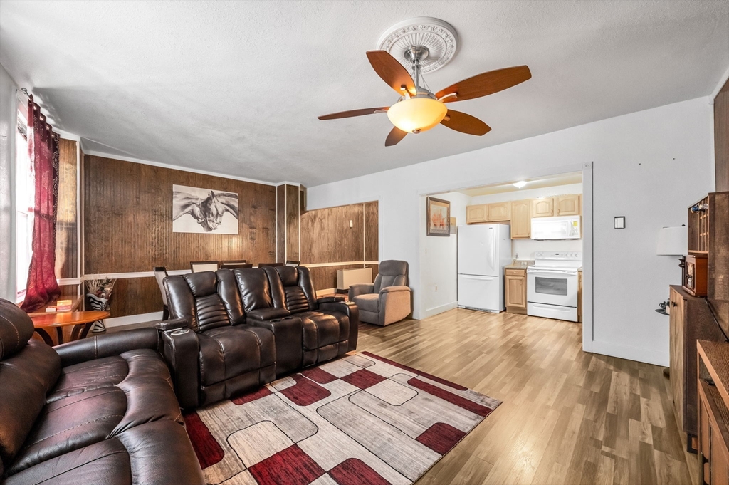 140 Chestnut Street, Unit 804 Springfield, MA 01103 - Photo 4 of 20 Gallery Image 4