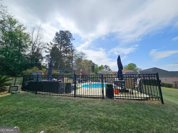 $429,900 | 349 Hillridge Cove, Lizella, GA 31052