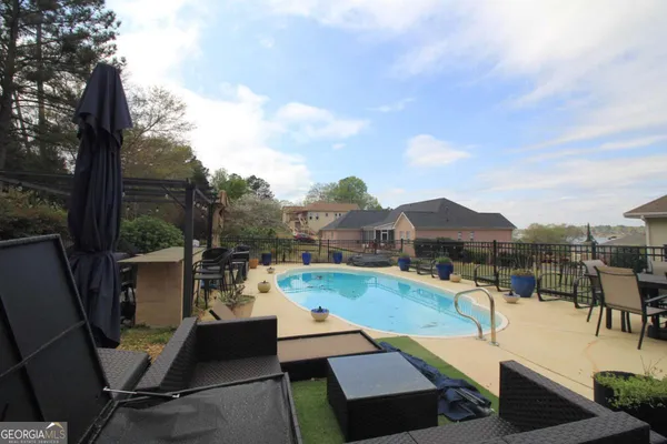 $429,900 | 349 Hillridge Cove, Lizella, GA 31052