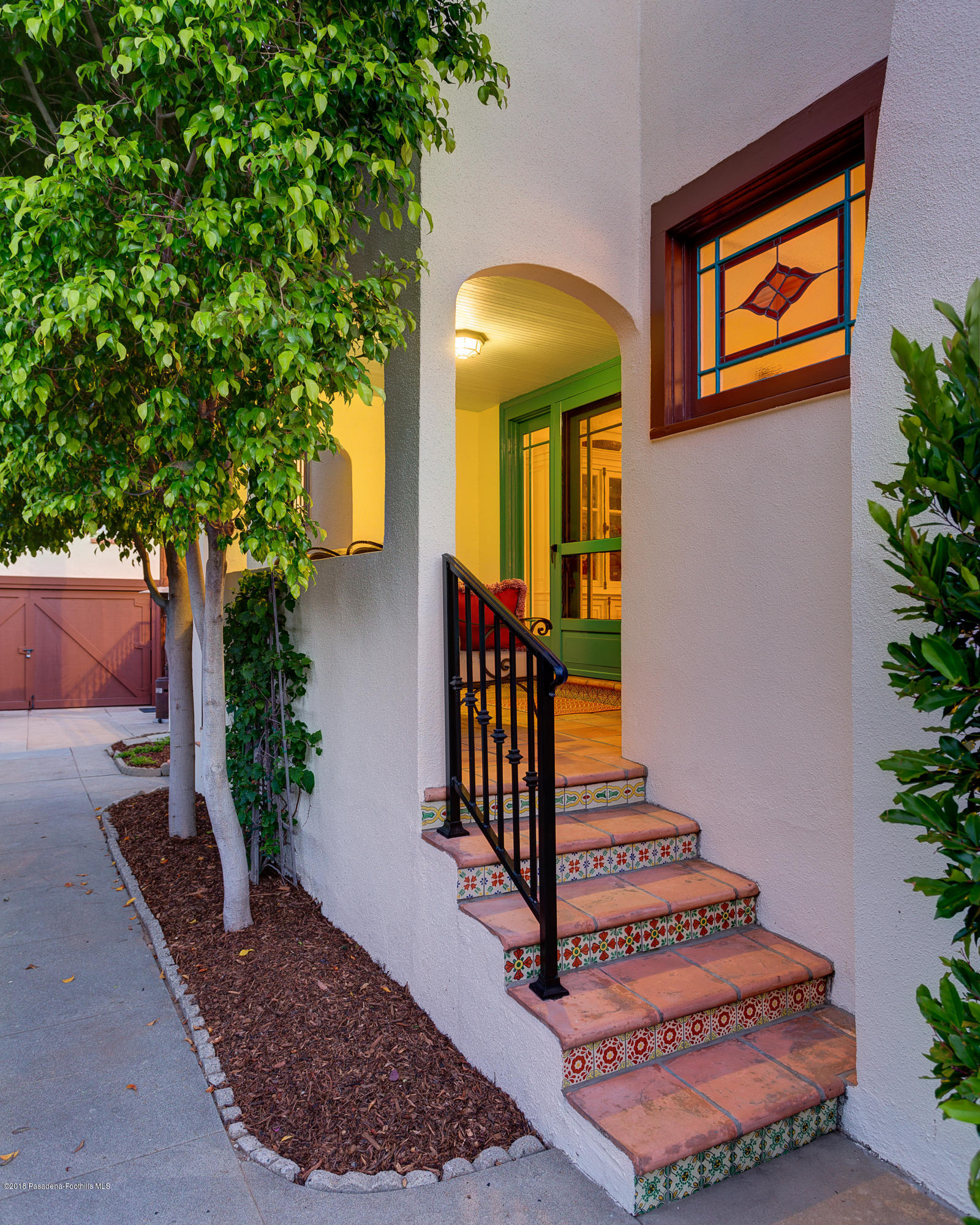 2006 Queensberry Road Pasadena, CA 91104 - Photo 11 of 28 egpimaging_2006Queensberry_206_HIGHRES