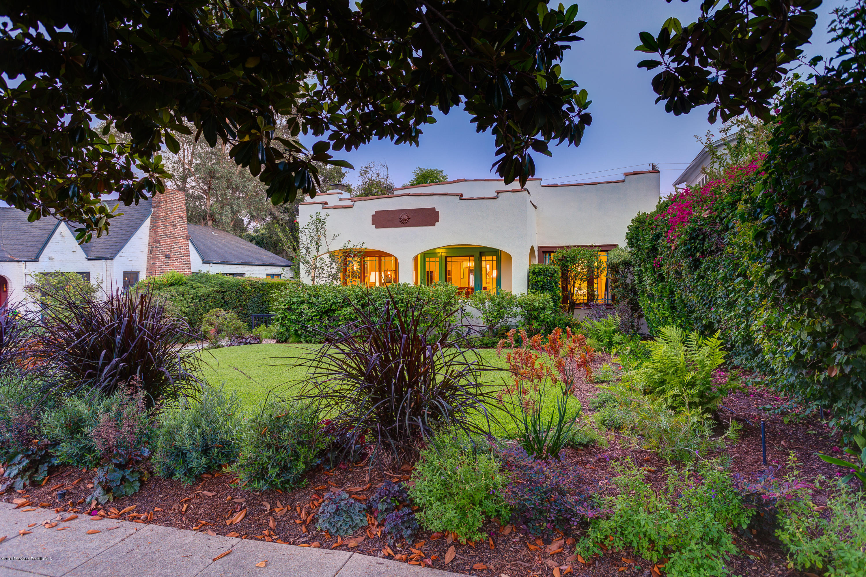 2006 Queensberry Road Pasadena, CA 91104 - Photo 2 of 28 egpimaging_2006Queensberry_201_HIGHRES