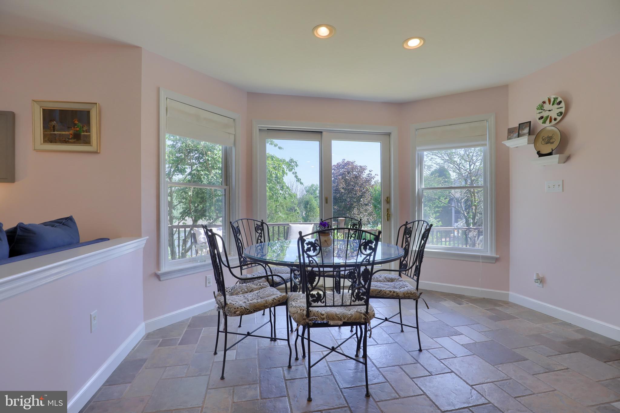 708 Oxford Road Lancaster, PA 17601 - Photo 11 of 62 Gallery Image 11