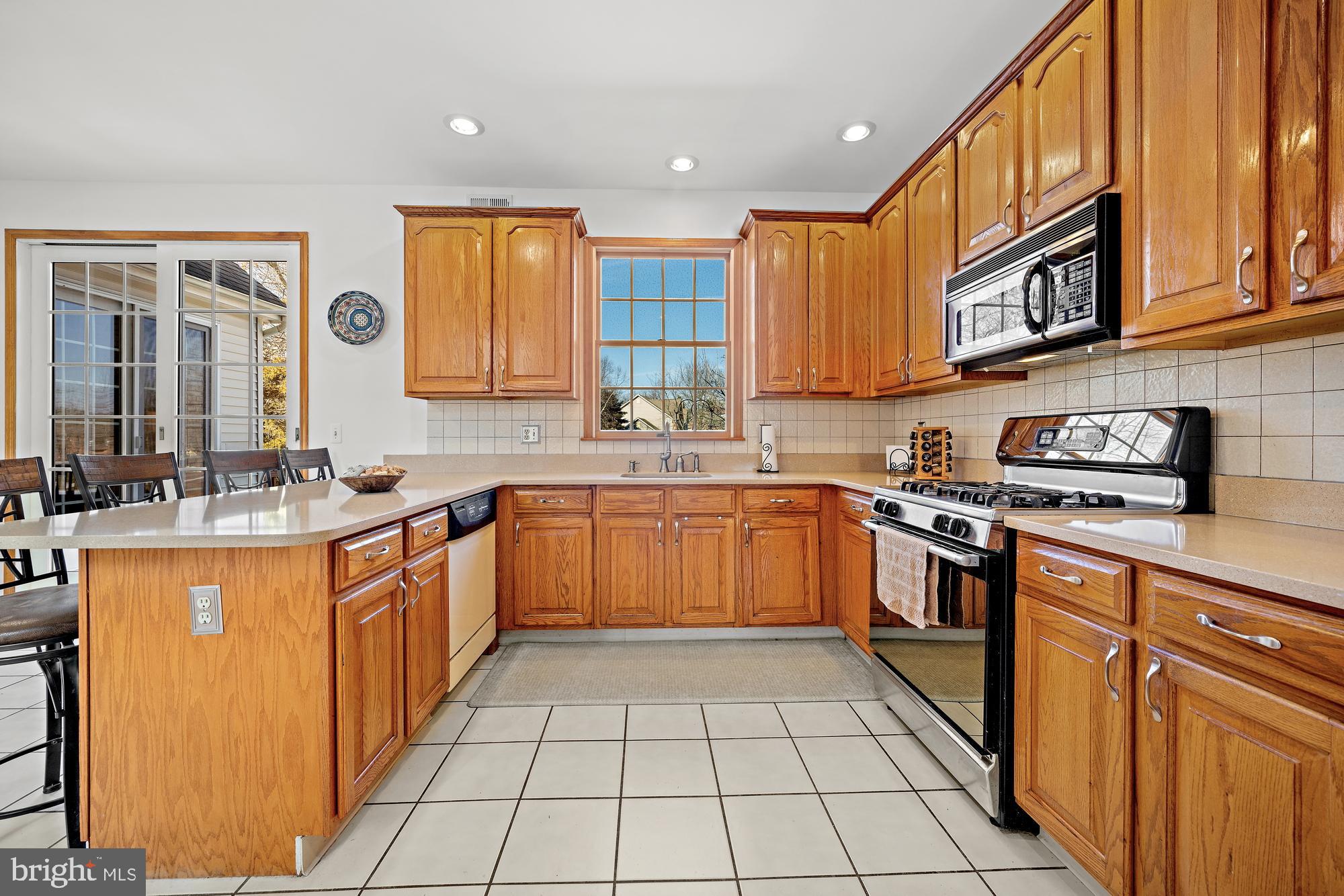 44 Roanoke Road Belle Mead, NJ 08502 - Photo 14 of 43