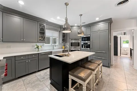 $1,400,000 | 211 Strawtown Road, West Nyack, NY 10994