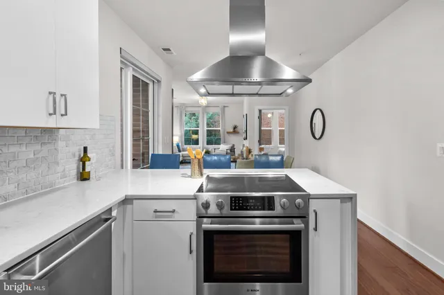 $899,900 | 1411 Key Boulevard, Unit 304, Arlington, VA 22209