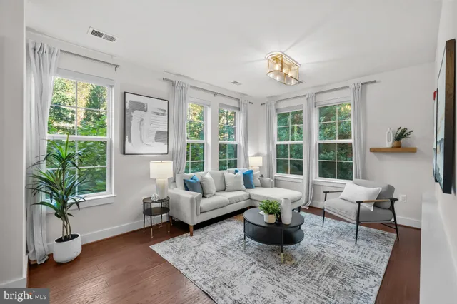 $899,900 | 1411 Key Boulevard, Unit 304, Arlington, VA 22209