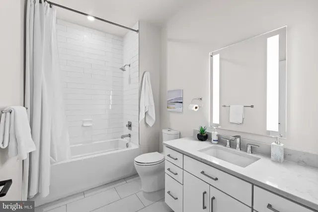 $899,900 | 1411 Key Boulevard, Unit 304, Arlington, VA 22209