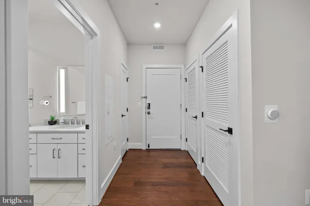 $899,900 | 1411 Key Boulevard, Unit 304, Arlington, VA 22209