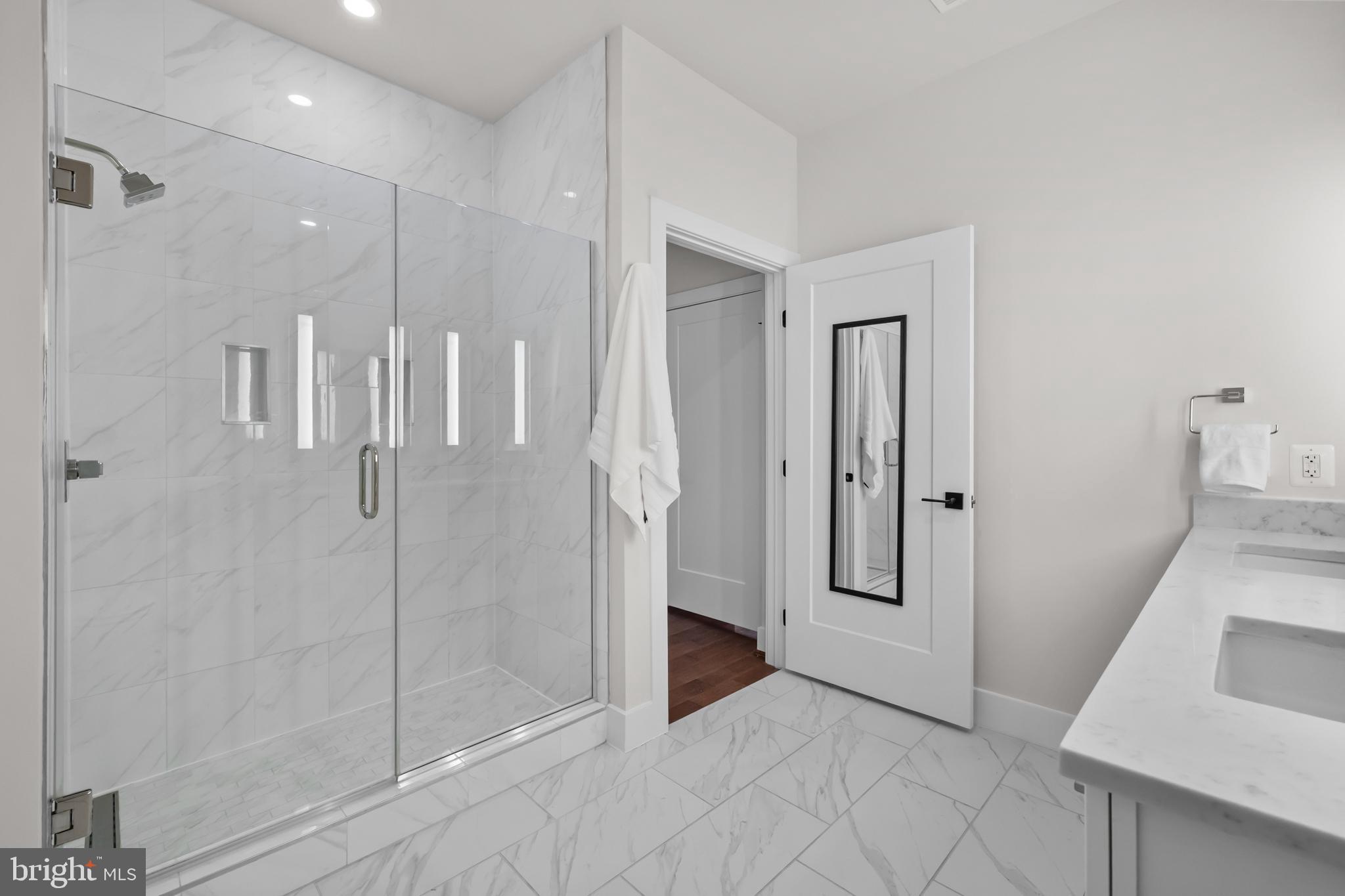 1411 Key Boulevard, Unit 304 Arlington, VA 22209 - Photo 28 of 57