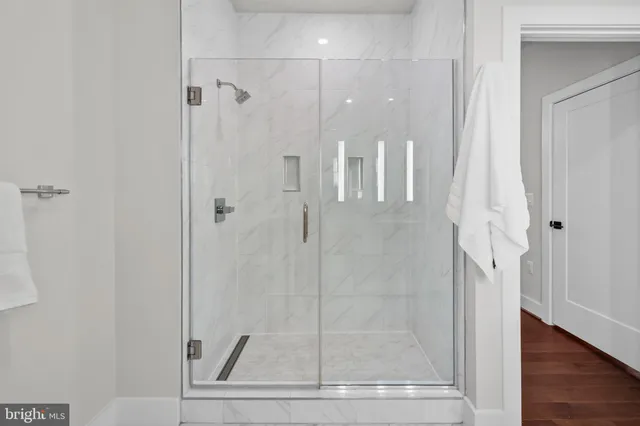 $899,900 | 1411 Key Boulevard, Unit 304, Arlington, VA 22209