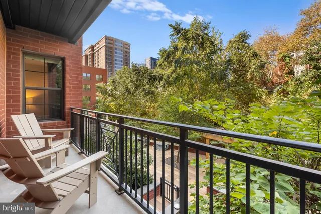 $899,900 | 1411 Key Boulevard, Unit 304, Arlington, VA 22209