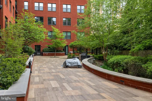 $899,900 | 1411 Key Boulevard, Unit 304, Arlington, VA 22209